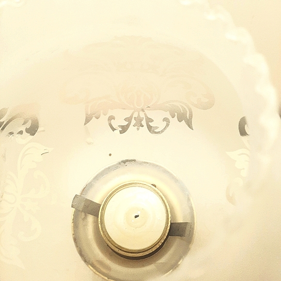 Frosted Floral Victorian Style Pedestal Gold Tone Tealight/Votive Candle Holder - Picture 6 of 7